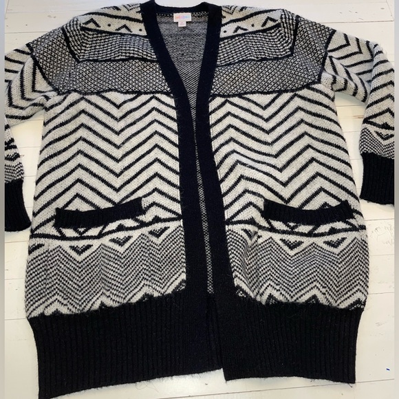 BOGO FREE Lularoe Peyton Cardigan - Picture 5 of 7